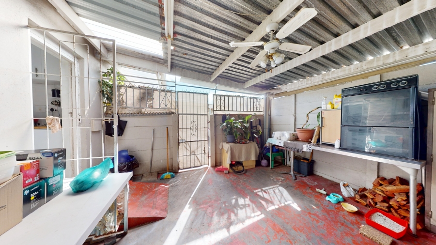 3 Bedroom Property for Sale in Tafelsig Western Cape